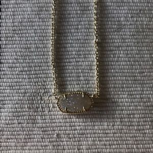 Kendra Scott necklace